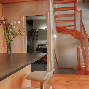 Saplan Real Estate Sarraera בקתה וויאלהה